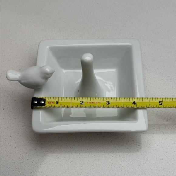 White Ceramic Porcelain Bird Ring Holder - Picture 9 of 10